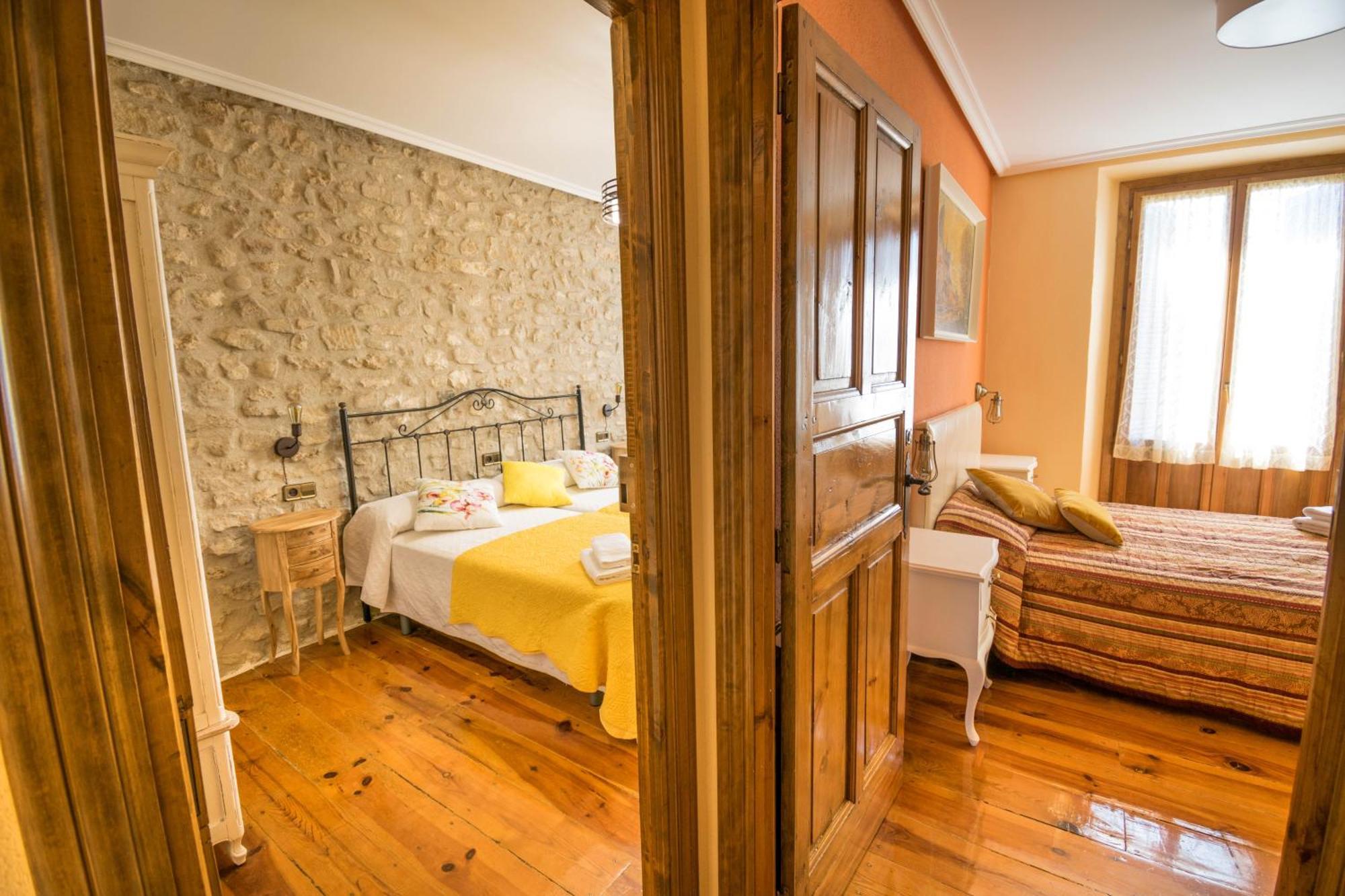Ronda Del Castillo Olite Zimmer foto
